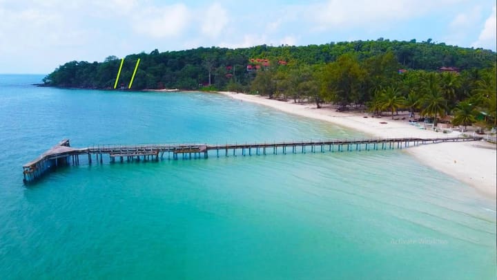 Coconut Beach | 5,300 m² Oceanfront Point