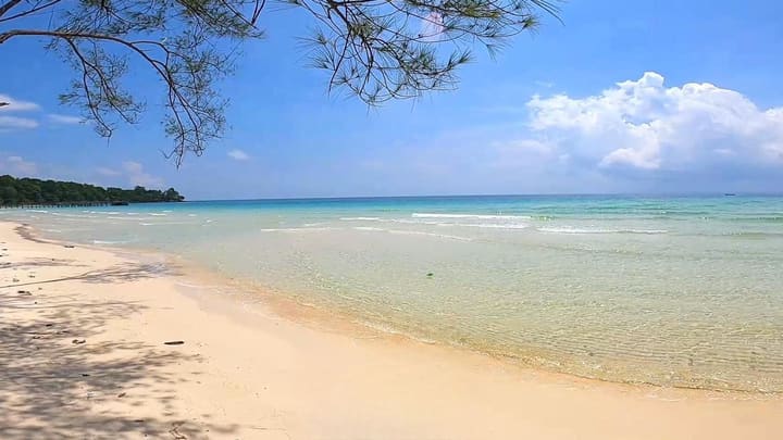Coconut Beach | 5,300 m² Oceanfront Point
