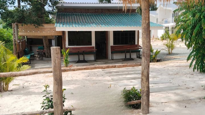 Long Set | New-Build Restaurant & Bar with Owner's Suite