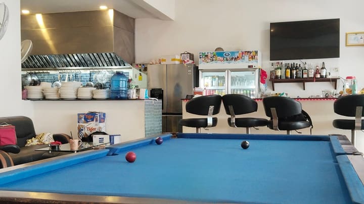Long Set | Turnkey Sports Bar & Restaurant
