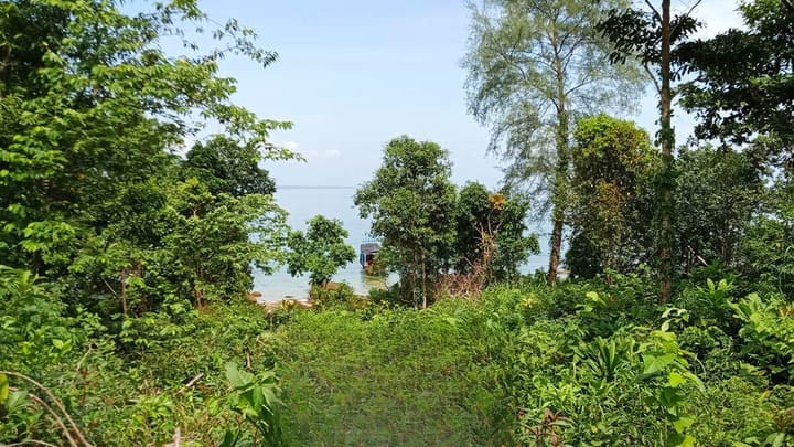 Prek Svay | 17,000 m² Beachfront Parcel, Hard Title
