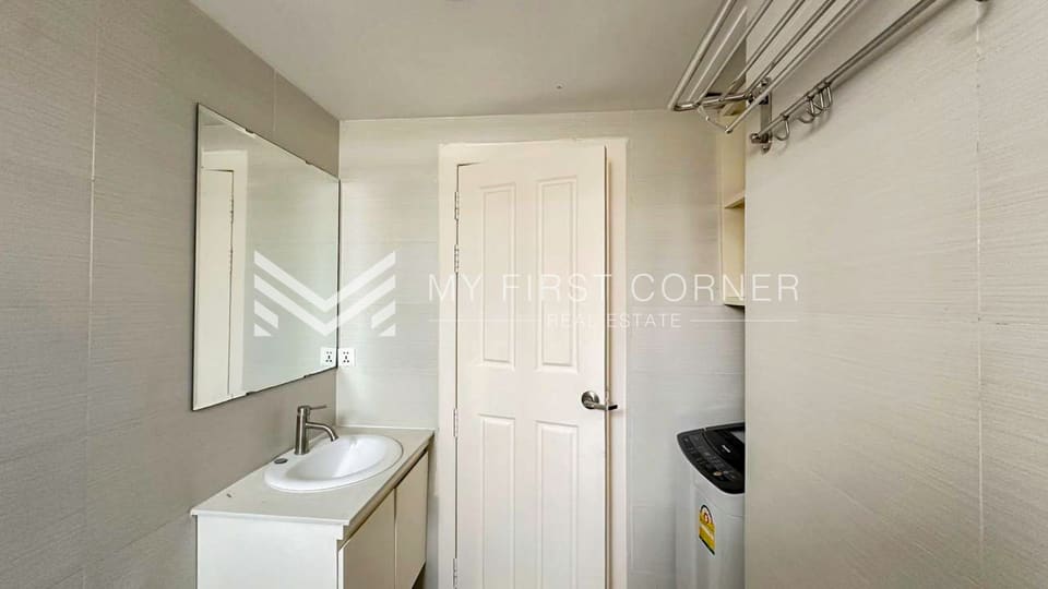 Cozy 1-Bedroom Apartment For Rent
