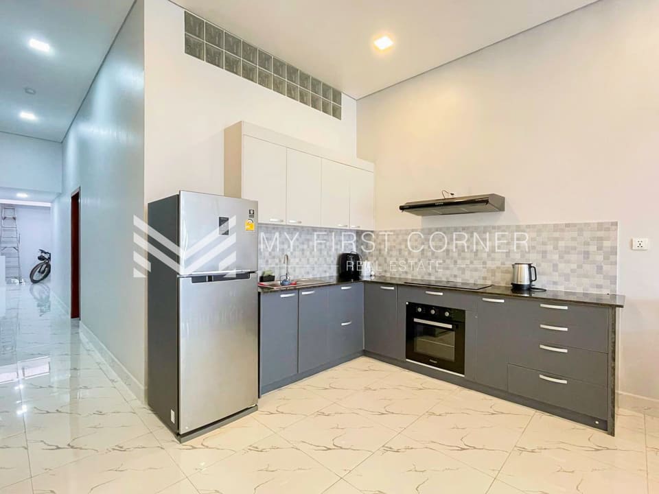 1-bedroom renovated apartment for rent in Daun Penh Area Near Exchange Square