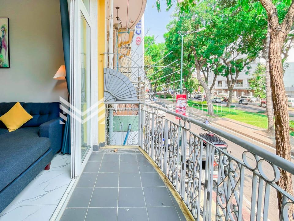 1-bedroom renovated apartment for rent in Daun Penh Area Near Exchange Square