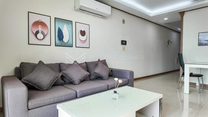 For rent one Bedroom Apartment at De Castle royal BKK1