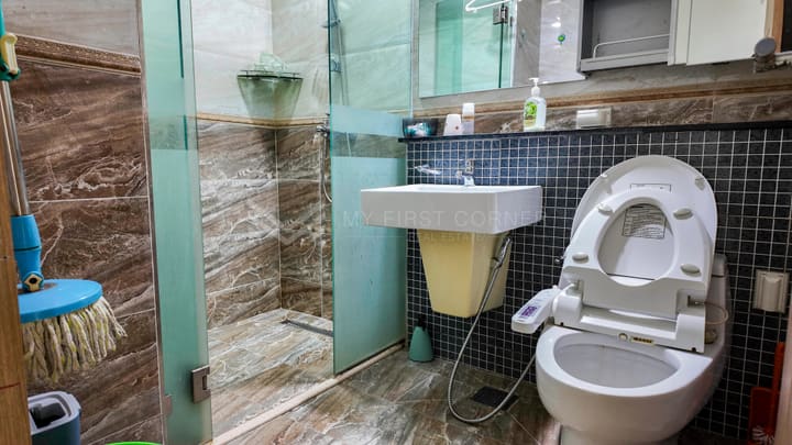 For rent one Bedroom Apartment at De Castle royal BKK1