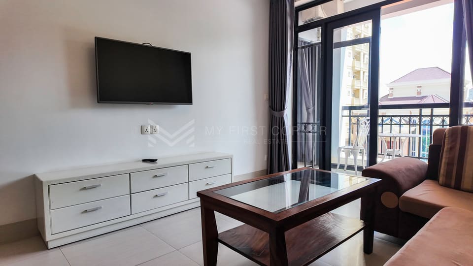 1-bedroom service apartment For rent in Toul Tompong Area