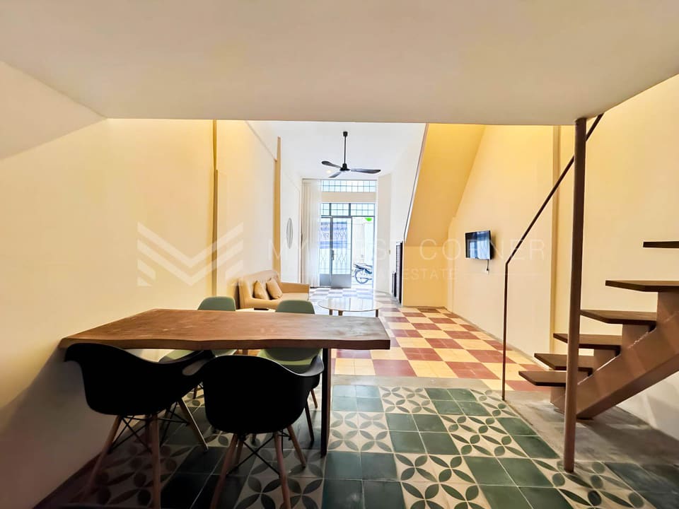 1-bedroom renovated Apartment (Ground Floor Duplex Style) For Rent