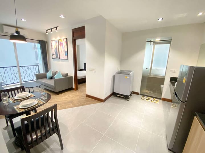 Affordable one bedroom for rent -Russian Market Area