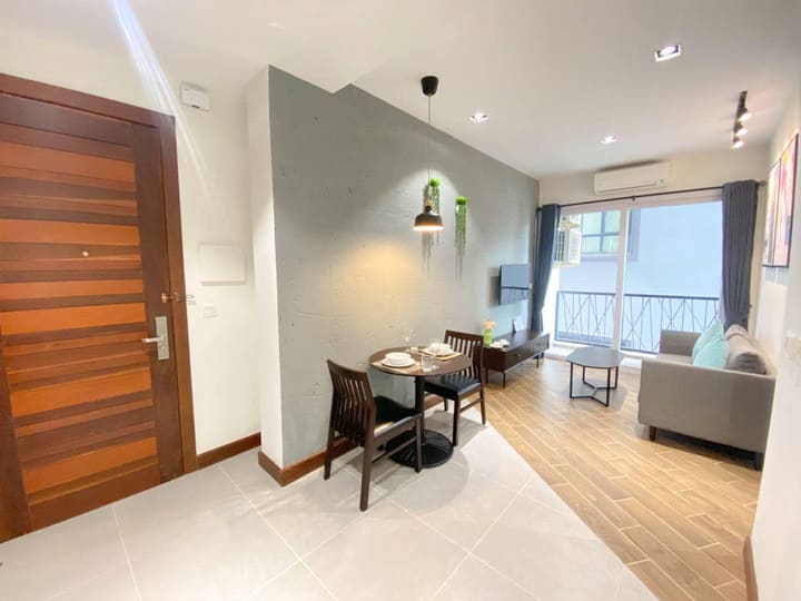 Affordable one bedroom for rent -Russian Market Area