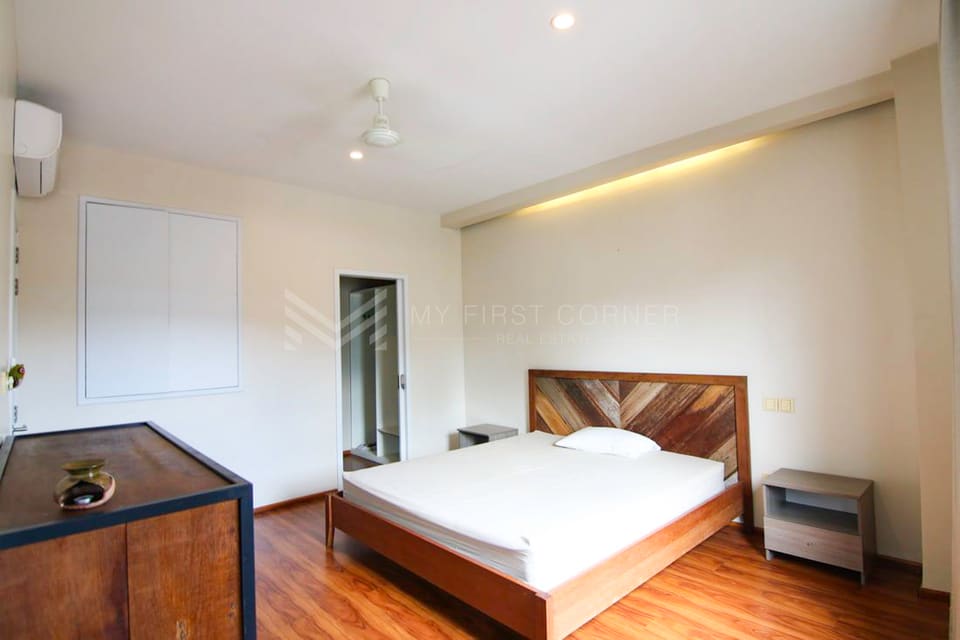 1- bedroom apartment For Rent at Psar Chas Riverside