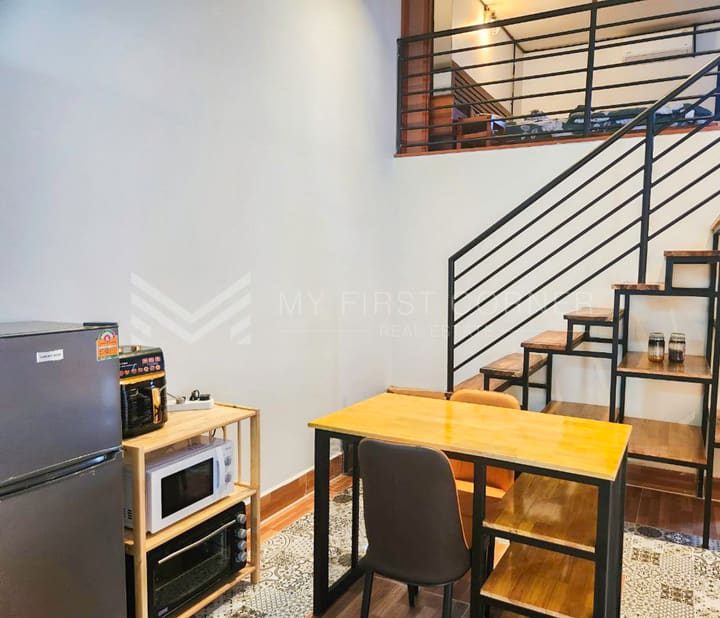 1-Bedroom Duplex For Rent in Chak Angrea Kraom