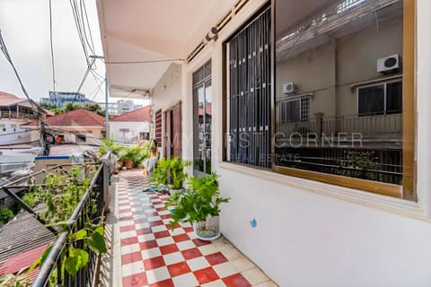 1-Bedroom Renovated Apt- Duan Penh For Rent