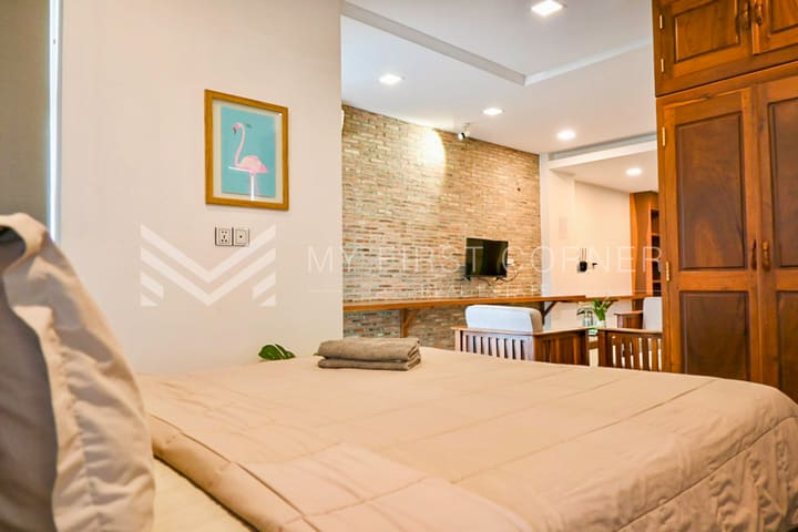 Studio In BKK1 For Rent