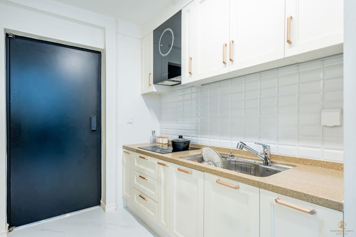 Riverfront Condo for Sale in Diamond Bay
