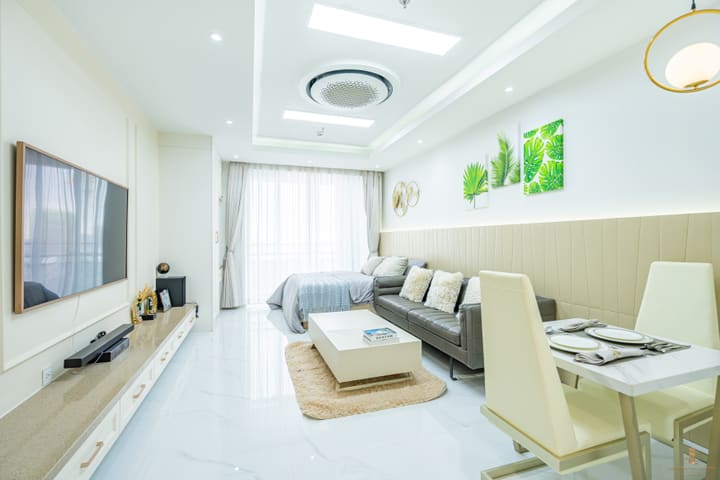 Riverfront Condo for Sale in Diamond Bay
