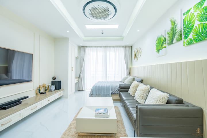 Riverfront Condo for Sale in Diamond Bay