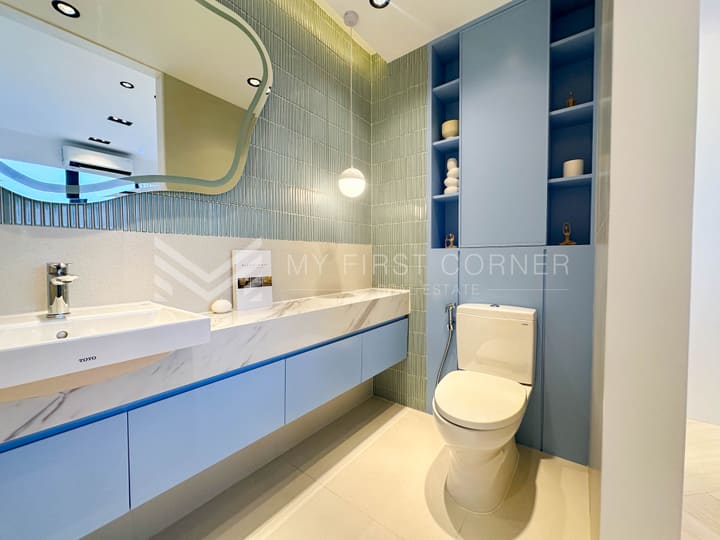 Luxury 1-Bedroom Beachfront | Time Square 10