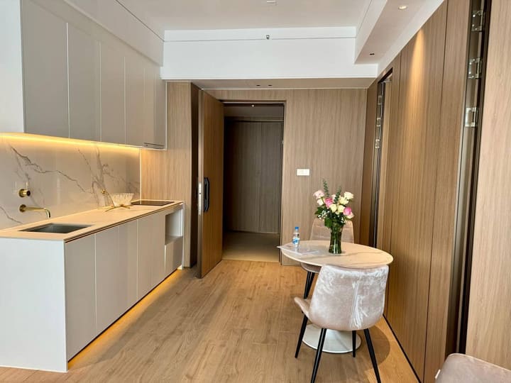 Invest in Riverfront Elegance – 1-Bedroom Condo with Premium Amenities