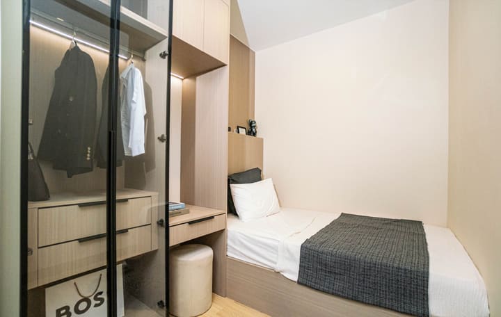 Luxury 1-Bedroom Condo for Sale – 5-Star Hotel Management, Infinity Pool & Gym Experience