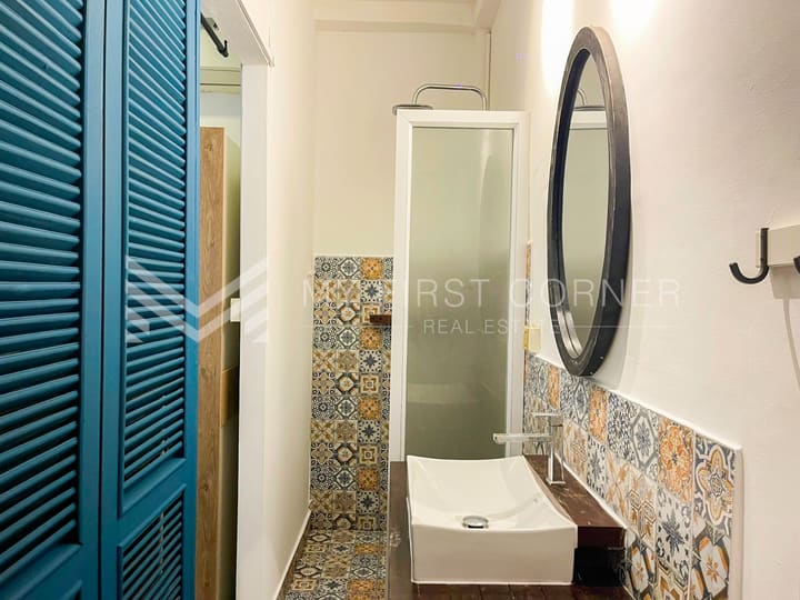 Modern 1-Bedroom Renovated House for Rent in Daun Penh