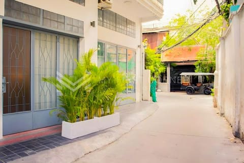 1-Bedroom Renovated house For Rent