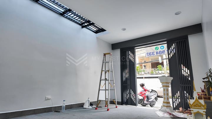 Commercial Building house For rent at BKK1