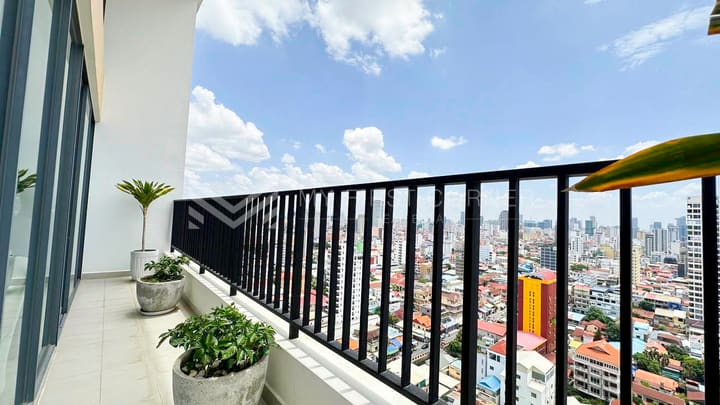 21th floor 3 bedroom duplex for sale in Boeung Trabek Chamkarmorn Phnom Penh