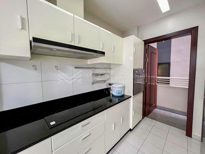 2-bedroom apartment for rent in BKK1