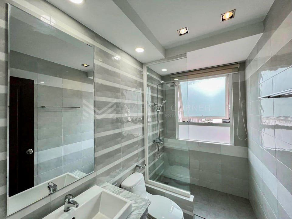 2-bedroom apartment for rent in BKK1