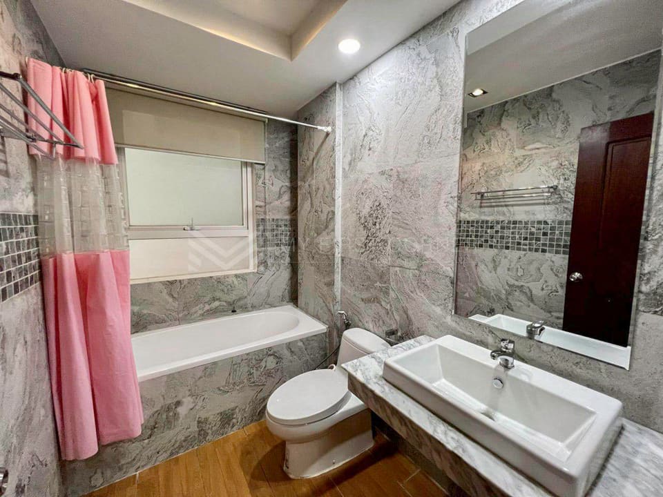 2-bedroom apartment for rent in BKK1