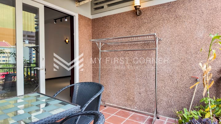2- Bedroom service apartment in Tonle Bassac For Rent