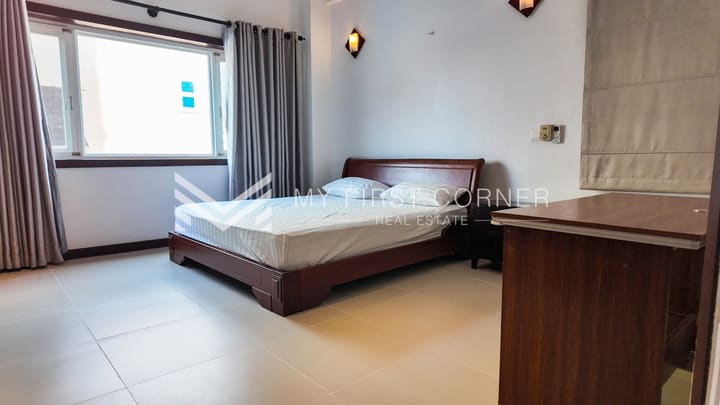 2- Bedroom service apartment in Tonle Bassac For Rent