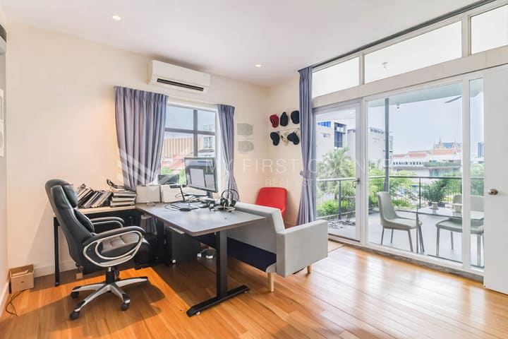 2-Bedroom renovated house on street63 in BKK1