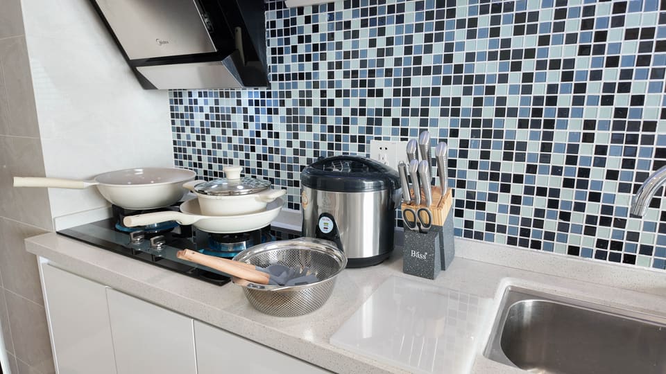 Phnom Penh 2BR Apartment for Rent – Great Location in Tonle Bassac