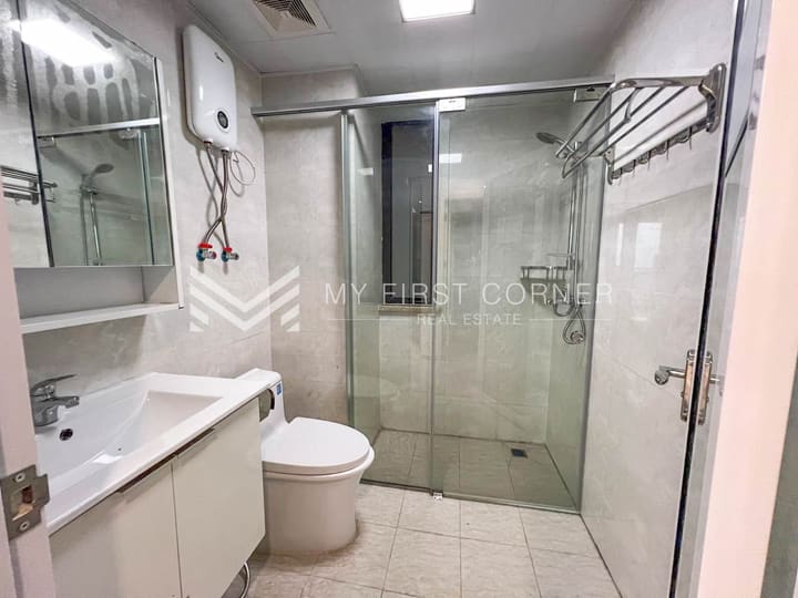 Spacious 2-Bedroom Unit in Tonle Bassac – From Just $800/Month