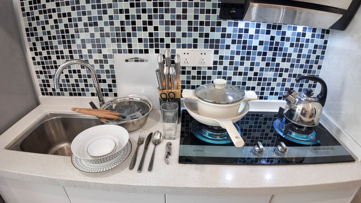 Spacious 2-Bedroom Unit in Tonle Bassac – From Just $800/Month