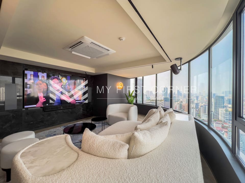 Luxury Penthouse 2 -bedroom for Rent