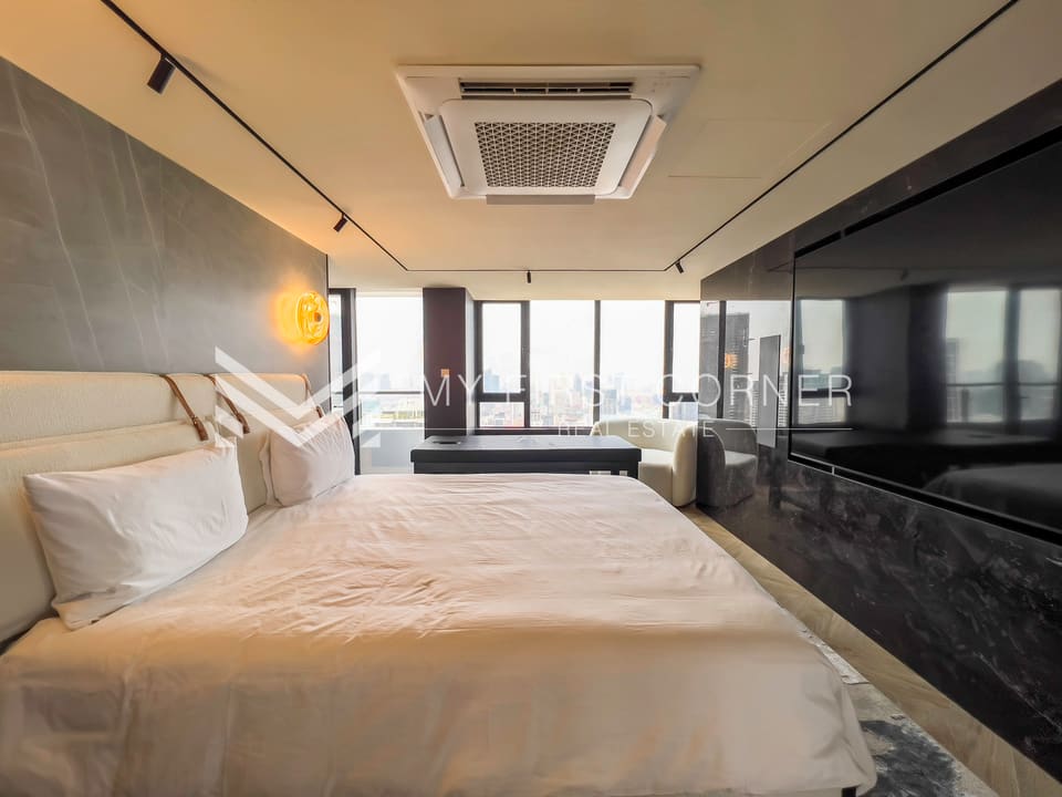 Luxury Penthouse 2 -bedroom for Rent