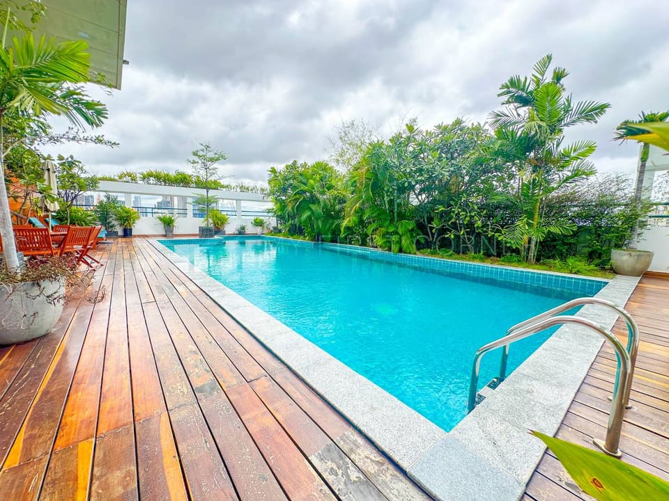 2- Bedroom Apartment For Rent in Bkk1