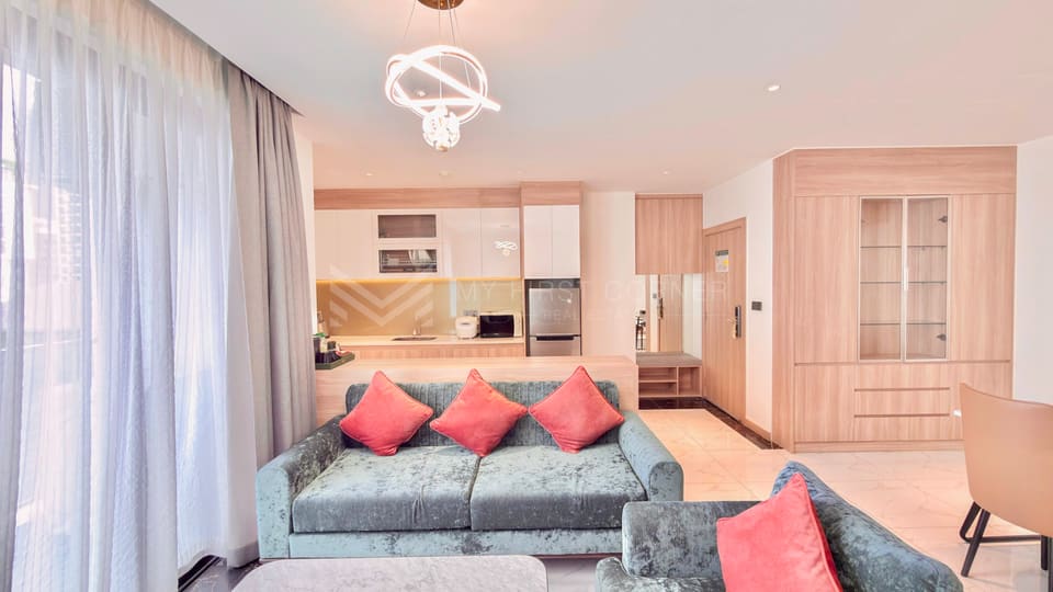 2-Bedroom Service apartment for rent in bkk1 