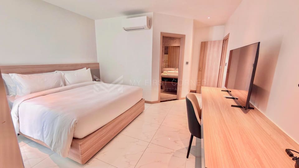 2-Bedroom Service apartment for rent in bkk1