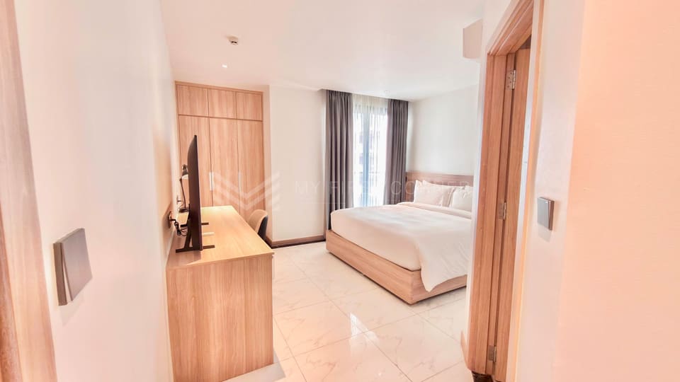 2-Bedroom Service apartment for rent in bkk1
