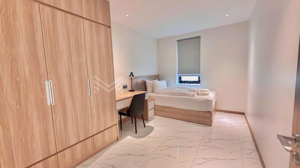 2-Bedroom Service apartment for rent in bkk1