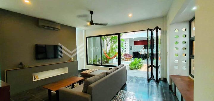 Pet Friendly 2-bedroom inBKK1 For Rent