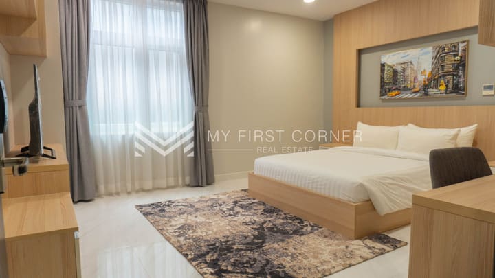 Modern 2-Bedroom Apartment for Rent in BKK3 – Infinity Pool & Gym
