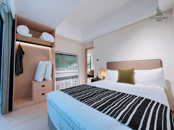 Spacious 2-Bedroom Condo for Sale in Le Condé BKK1
