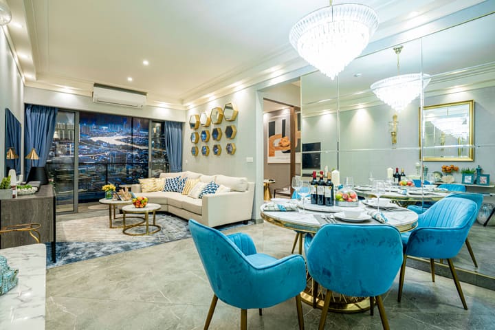 Luxurious 2-Bedroom Duplex at Urban Village