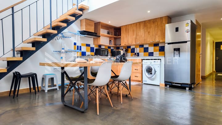 Renovated Duplex 2-bedroom For Sale in 7 Makara