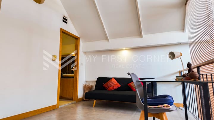 Renovated Duplex 2-bedroom For Sale in 7 Makara